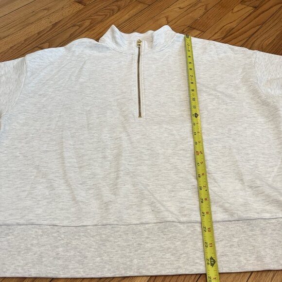 Varley Ritchie Short Sleeve Doublesoft Sweat Sweatshirt in Light Gray Size Large - Picture 8 of 8